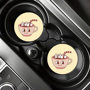 Vista detallada de posavasos para portavasos de coche con bonito diseño de taza de dibujos animados.