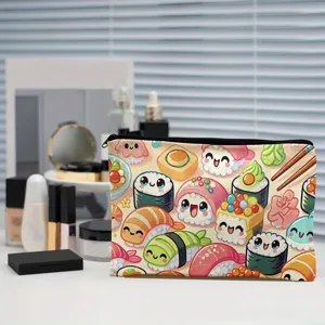 Süße kawaii Sushi Kosmetiktasche, Detailansicht mit tollem Cartoon-Muster und Reißverschluss.
