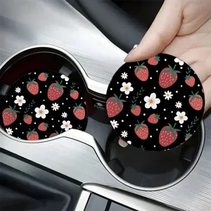 Jolis dessous de verre voiture fraise, tapis antidérapant floral noir pour porte-gobelet.