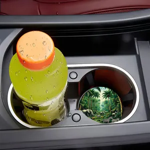 Saugfähiger Auto-Becherhalter Untersetzer aus Leder mit Dschungeltier-Muster für Innenraum.