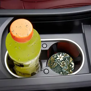 Silikon Auto Tassenuntersetzer mit elegantem Blumenmuster, rutschfeste Matte für Getränkehalter.