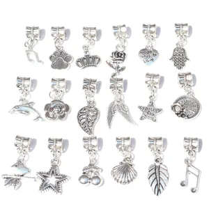Ciondoli charms in lega di zinco argentata per braccialetti europei creazione gioielli