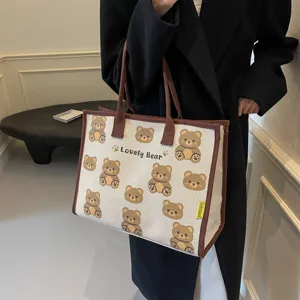 Sac cabas en toile avec imprimé d'ours mignon, grand sac à main décontracté pour voyage et mode.