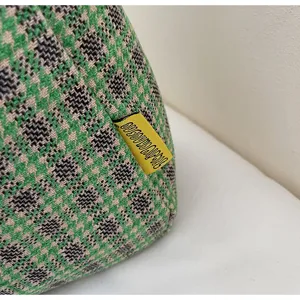 Green houndstooth shoulder bag for autumn and winter, casual large capacity style.