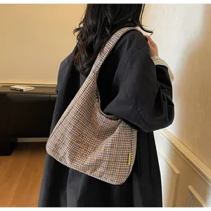 Autumn winter retro plaid woolen underarm bag large capacity casual shoulder bag daily commuter tote