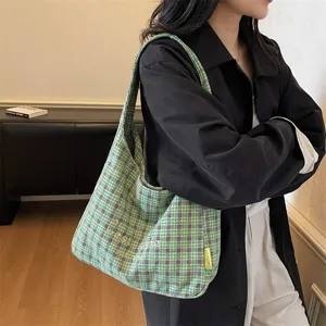 Autumn winter green plaid underarm bag vintage woolen shoulder bag casual commuting handbag