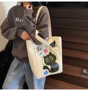 Sac cabas en toile style japonais avec imprimé chat noir mignon, sac bandoulière décontracté.