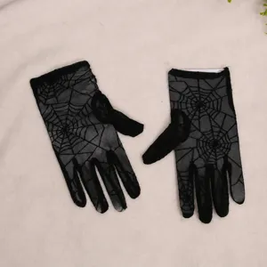 Gants en dentelle noire avec motif toile d'araignée pour fête. Gants courts gothiques.
