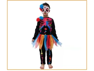 Detailansicht des Kinder Halloween Skelett Kostüms, buntes Knochenkleid mit Maske.