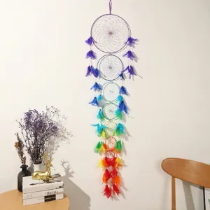 Acchiappasogni arcobaleno da parete con piume colorate per la decorazione di casa e matrimoni.