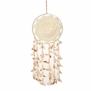 Acchiappasogni da parete boho fatto a mano all'uncinetto con piume per decorazione camera