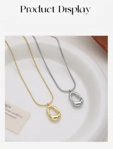 Minimalist irregular metal pendant necklace set, elegant gold and silver clavicle chain.