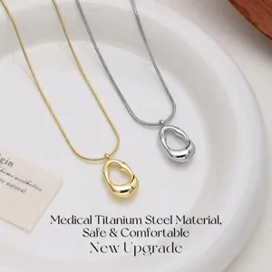 Minimalist titanium steel irregular pendant necklace set, stylish clavicle chain for women.