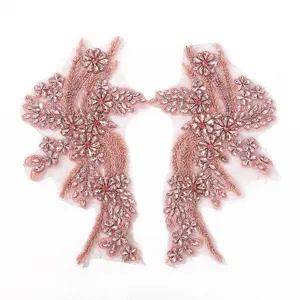 Handgemaakte strass kralen kant applicatie paar roze patches voor trouwjurk naaiaccessoires.