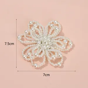 Pearl flower patch handmade DIY clothing accessories elegant decorative applique for jackets