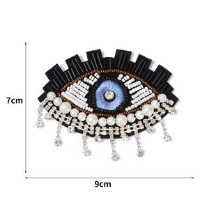 Handgemaakte geborduurde boze oog patch met kralen en strass kleding accessoire DIY 9x7cm