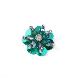 Grüner Kristall Strass Blumen Bekleidungszubehör Detail, glänzender Strass Aufnäher.