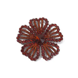Detail van de sprankelende rode strass bloemenpatch, ideaal voor DIY mode en accessoires.