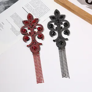 Hofstil Strass Quaste Kette Haaraccessoire Handgemachte Kristall Schulterklappe Bühnenkostüm Kleidungsbesatz
