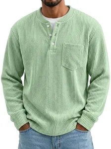 Camisa Henley de manga larga de pana para hombre corte holgado botones bolsillo verde claro