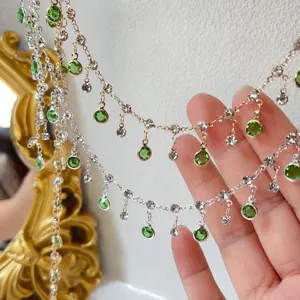 Catena in metallo fai-da-te con cristalli di vetro verde chiaro nappa accessorio abbigliamento
