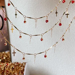 Catena per gioielli DIY dorata con strass rossi e ciondoli a croce per artigianato