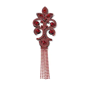 Prächtiger roter Strass Quasten Aufnäher Pompöser Stil handgemachte Kristall Epaulette