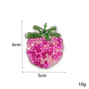 Handgefertigte Kristallperlen Erdbeer Aufnäher DIY Kleidung Zubehör 6x5cm 10g Applikation