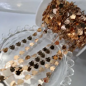 DIY roségoldene Herz-Ketten Schmuckaccessoires für Vintage Hanfu Haarnadeln und Quastenohrringe.