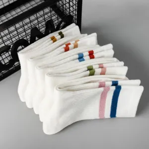 Women's Mid-Calf Sport Socks Breathable Sweat-Absorbent Polyester Striped Casual Socks Korean Style Daily Athletic Hosiery