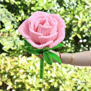 Ramo de rosas rosas gigantes hecho a mano, flor artificial de limpiapipas para regalo romántico.