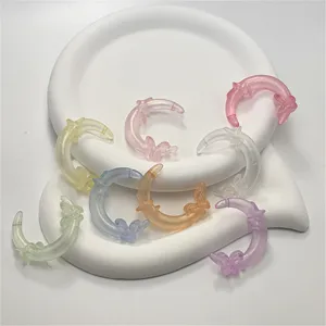 Breloques DIY lune papillon en résine pailletée translucide colorée pour fabrication bijoux.