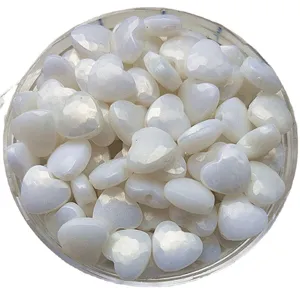 Acrylic faceted heart beads with dreamy iridescent pearl finish, perfect for DIY jewelry making.