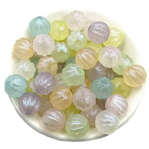 Perles de citrouille en acrylique coloré pour bijoux DIY, bracelets, coques et loisirs créatifs.