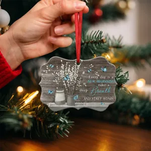 Ornement suspendu en acrylique avec texte inspirant et design floral de papillon pour la maison.
