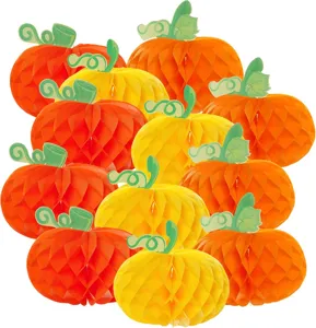 Vista dettagliata di sfere a nido d'ape di zucca in carta colorata per festa di Halloween e decoro.