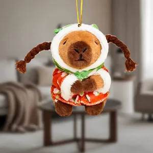 Primer plano del adorno navideño plano de acrílico con lindo diseño de animal para auto.