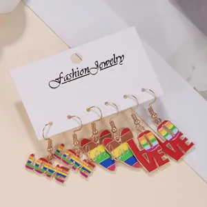 Bunte Regenbogen Liebe Brief Herz Ohrringe Set Legierung Mode Schmuck fur Damen Madchen Geschenk