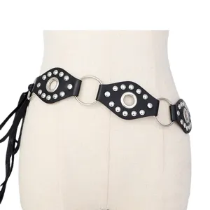 Cinturón de cuero negro con remaches y anillos de metal estilo Y2K punk accesorio moda