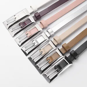 Schlanker Damen Ledergürtel mit metallischer Schnalle minimalistischer Stil Taillengürtel elegant