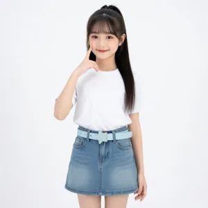 Kids fashion star belt for girls, cute candy color waist accessories for summer denim outfits.