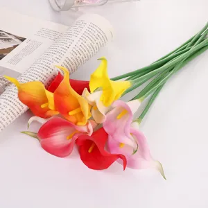 Bouquet de fleurs artificielles mini calla en PU détail accessoire photo déco