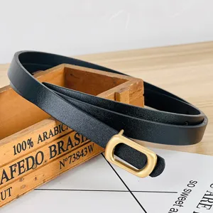 Ceinture en cuir noir pour femme avec boucle doree elegante pour jean mode vetement