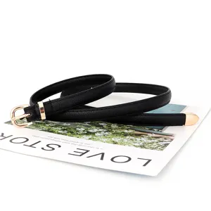 Minimalistischer Damen-Ledergürtel in Schwarz mit elegantem Gold-Metall-Dornschließe.