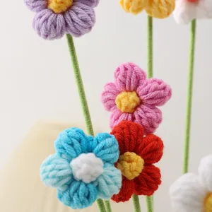 Bouquet de fleurs bouffantes au crochet fait main coloré tricoté décor maison bureau