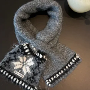 Gemütlicher grau Fair Isle Strick-Winterschal, Kaschmir-Mix warmer Halswärmer für Damen.