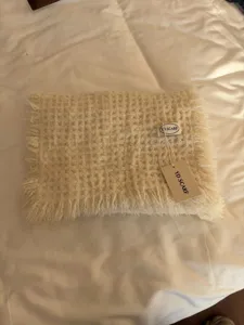 Cozy women knitted fringed solid color scarf winter warm versatile fashion accessory stylish