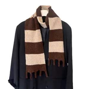 Braun beige gestreifter Strickschal Damen Winter warm Quaste kuschelig stylischer Schal