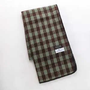 Écharpe à carreaux style collégien classique pour femme, châle chaud et épais d'hiver.