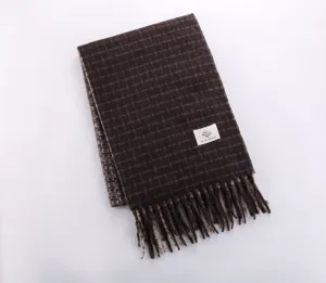 Retro plaid winter scarf for women, cozy warm cashmere-feel long shawl with stylish fringe trim.